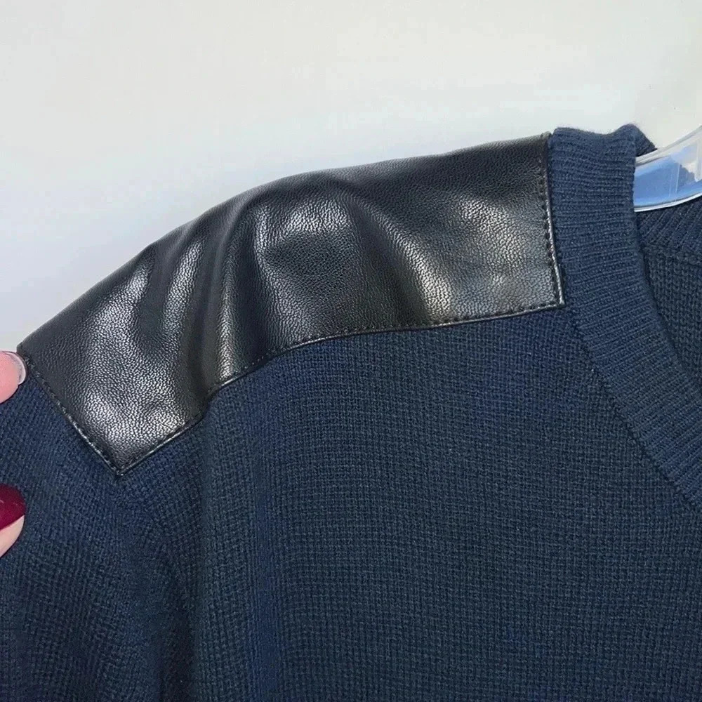 KENNETH COLE Reaction Sweater Navy w/Faux Leather Shoulders Men’s XL NWT - Picture 3 of 8